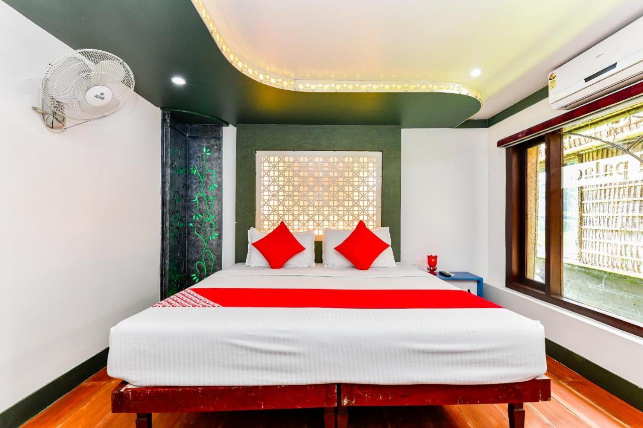 Hotel Oyo 23434 Royal Palace 4bhk Premium Houseboat